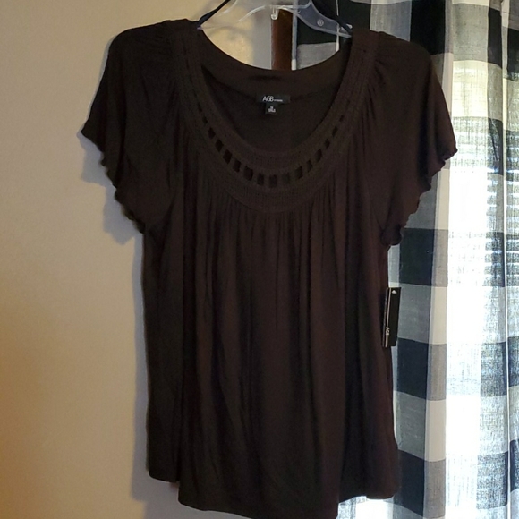 AGB Blouse - Picture 1 of 4